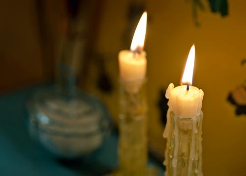 bildreich karten PK 1089: kerzenlicht in der dämmerung.